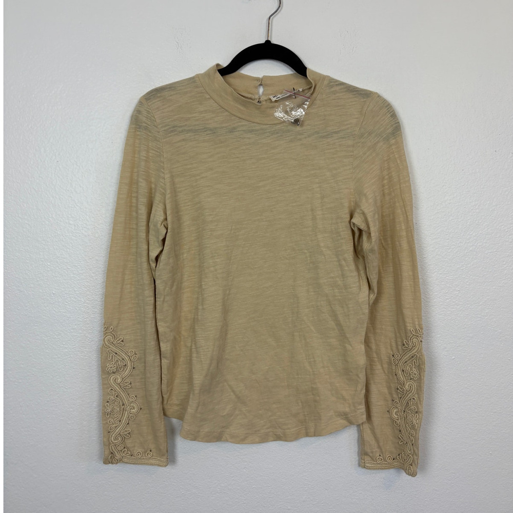NWT We The Free Hooked On You Cuff Embroidered Long Sleeve Shirt Medium